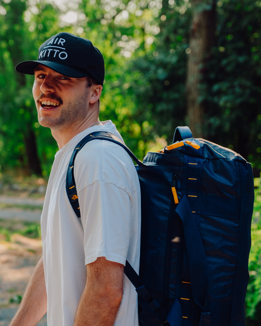 Airkitto Travel clothes vacation cap backpack